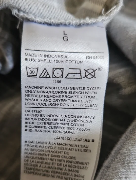 Old Navy Gray Plaid Button-Down Shirt - Picture 6 of 6